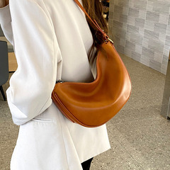 2023新款腋下頭層植鞣軟皮包包女原創小眾設計簡約時尚餃子包真皮