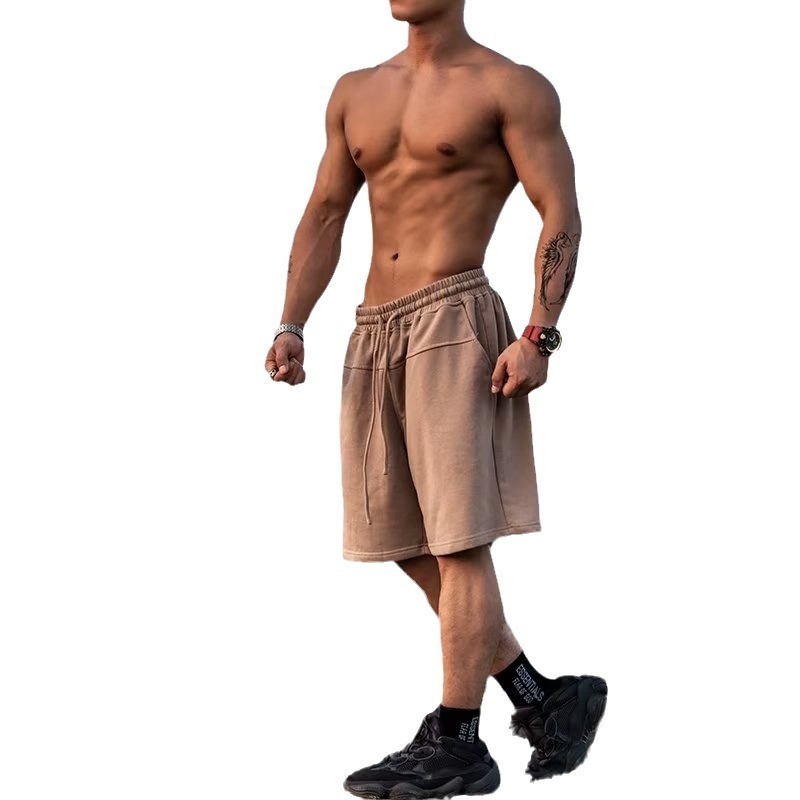 Pantalones cortos casuales de verano sueltos de moda para hombres, pantalones deportivos de cinco puntos verticales rectos de color sólido de color de contraste simple