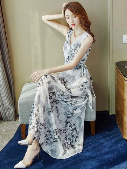 Beach Dress Bohemian Long Dress Women's Summer 2025 New Waist Lace-up Slimming Seaside Vacation Chiffon dress