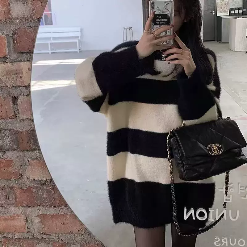 超好看水貂毛黑白条纹中长款毛衣女遮屁股2024秋冬新款宽松慵懒风