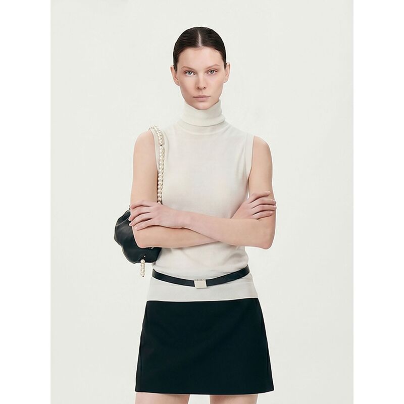 "White Dew" German Yangtze Yarn Turtleneck Sleeveless Vest Thin Knitwear Stylish Workwear Knit Top "White Dew" German Yangtze Yarn Turtleneck Sleeveless Vest Thin Knitwear Stylish Workwear Knit Top