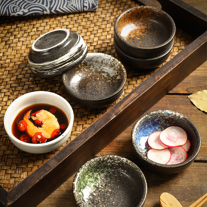 Japanese-style ceramic round plate household creative soy sauce plate restaurant tableware commercial sushi dipping plate vinegar plate bean paste dish plate