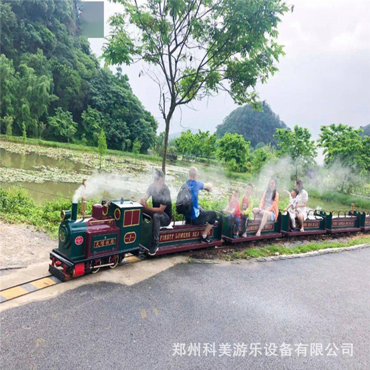 Electric lightweight train with light