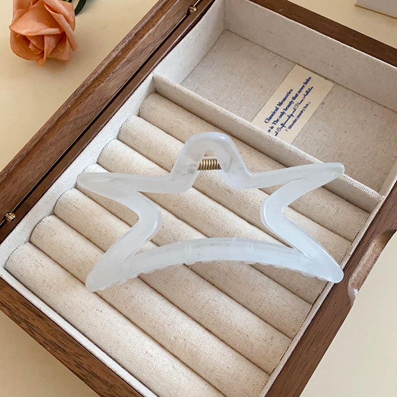 Carpeta de agarre de palabra redonda de color café, clip de tiburón de pelo de disco de alta gama retro, personalidad simple y de moda, nueva horquilla, accesorios para el cabello