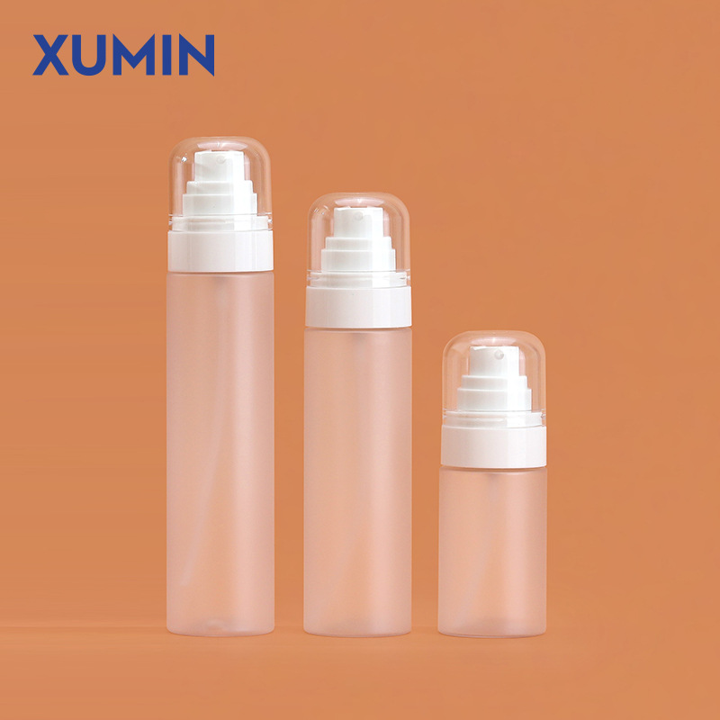 Botella de aerosol cosmético en stock 50ml botella de agua de maquillaje transparente / esfoliada botella de toner 100 - 120ml