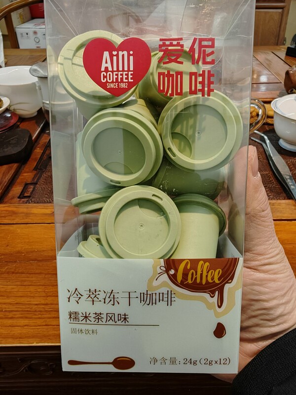 Aini Manor Freeze-Dried Glutinous Rice Tea-Flavored Freeze-Dried Coffee, 12 Cups Per Box Aini Manor Freeze-Dried Glutinous Rice Tea-Flavored Freeze-Dried Coffee, 12 Cups Per Box