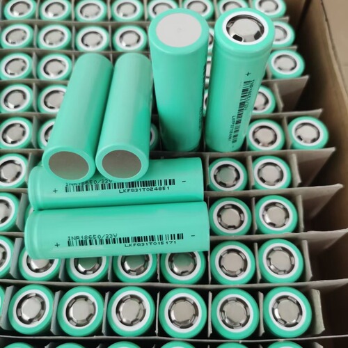 Yiwei 33V 18650 lithium battery power 3300mah 3C power flashlight electric vehicle power battery