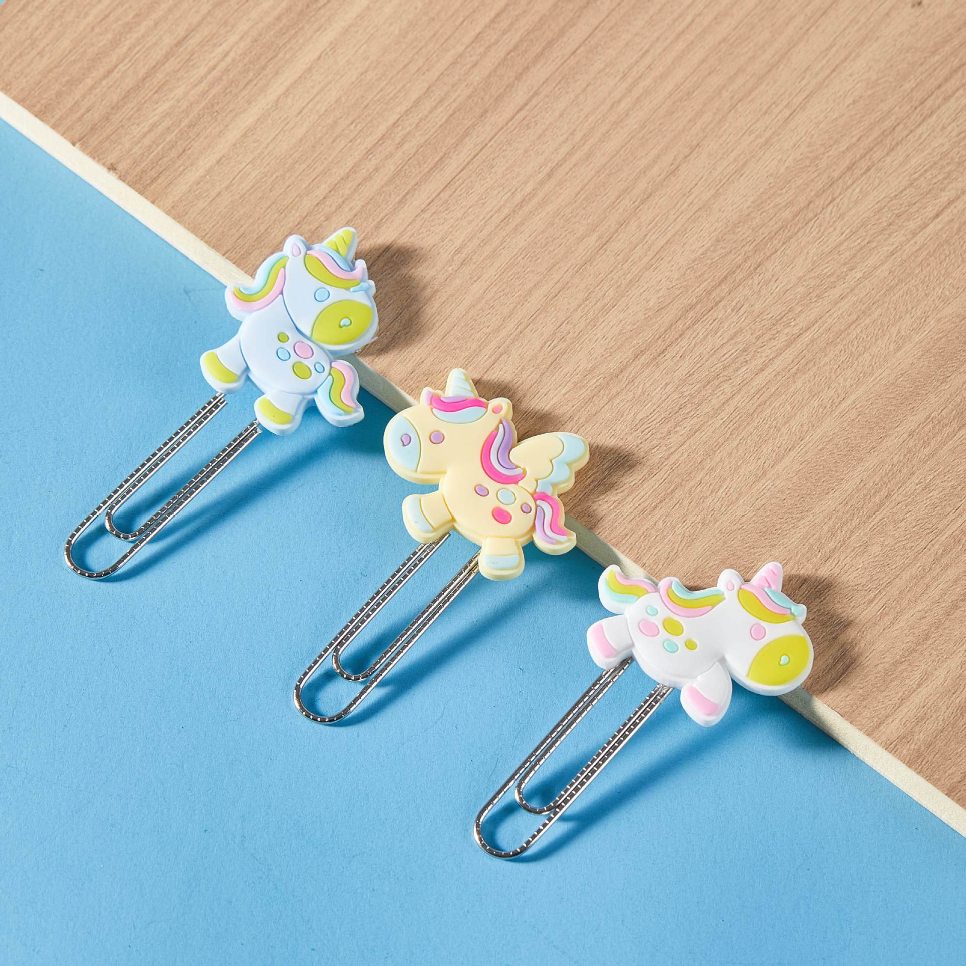 Unicornio de dibujos animados PVC pegamento blando clips de papel de prueba de estudiantes clips de marcadores clips para suministros de oficina clips de metal