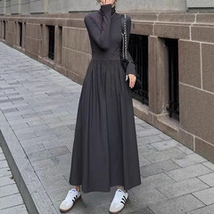 法式赫本风黑色长袖连衣裙女2025秋冬季新款显瘦收腰气质中长裙子