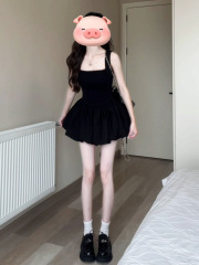 黑色无袖吊带连衣裙子女夏季法式绝美甜辣妹气质收腰显瘦蓬蓬短裙