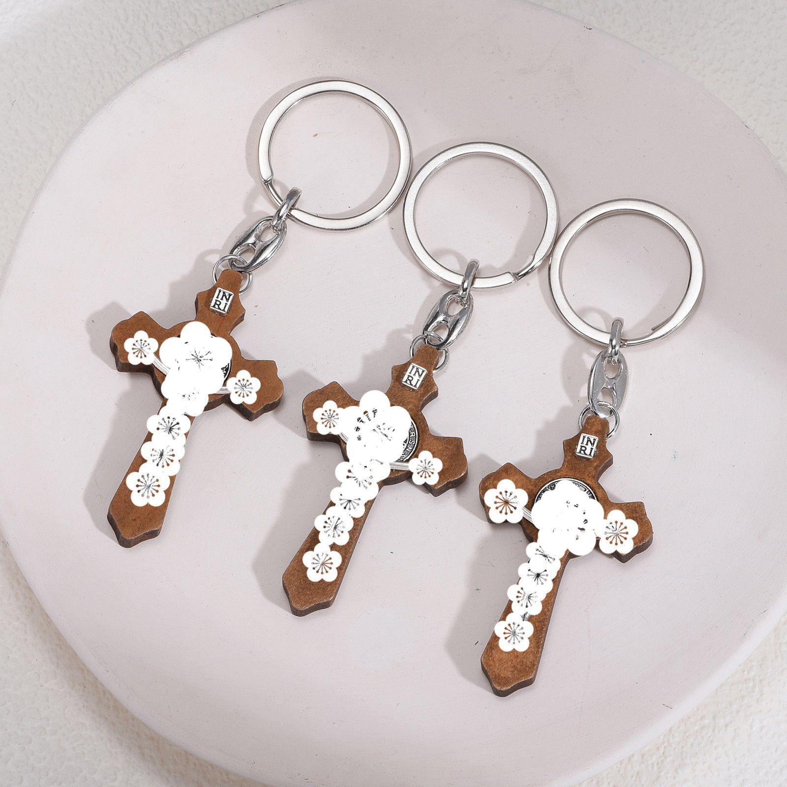 Cross-border vintage wooden cross keychain pendant decoration, simple design