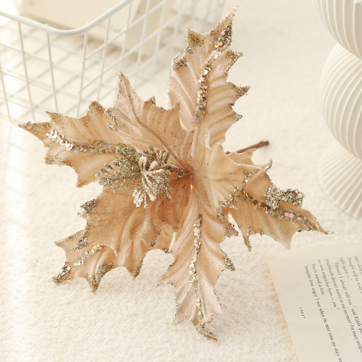 Nuevo producto 15CM floquete de polvo adhesivo de flores de Navidad de alta calidad tela ligera de lujo decoración de Navidad flores simuladas