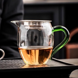 High borosilicate glass fair cup tea drain integrated filter tea sea tea cup high temperature office glass fair cup