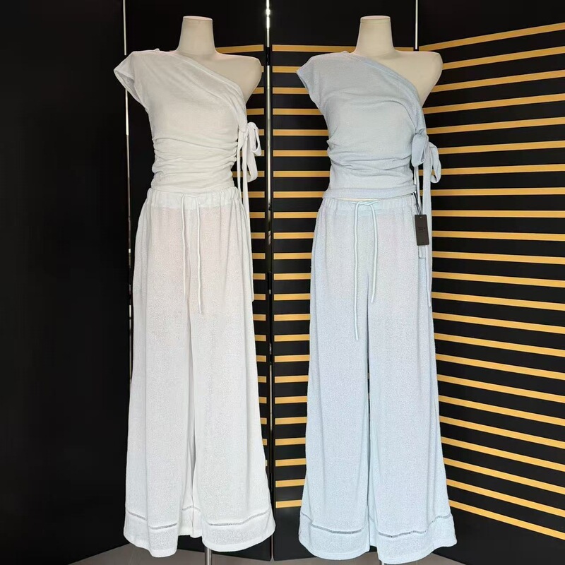 2026 Real Shot: Women's Off-Shoulder Tie T-Shirt Top and Loose Straight-Leg Slimming Wide-Leg Pants Set 2026 Real Shot: Women's Off-Shoulder Tie T-Shirt Top and Loose Straight-Leg Slimming Wide-Leg Pants Set