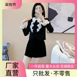 韩版靓丽高街潮流运动套装女秋冬季镂花拼接上衣束腰短裤两件套