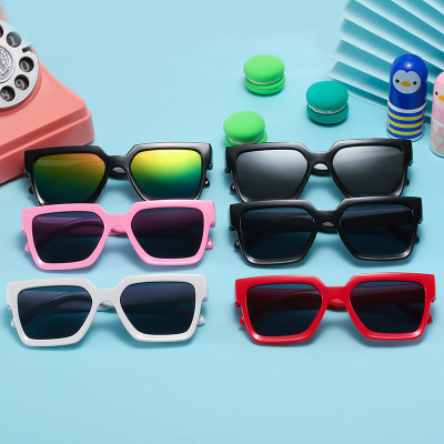 2021新版不规则形方框框架防紫外线墨镜时尚个性炫彩儿童太阳镜