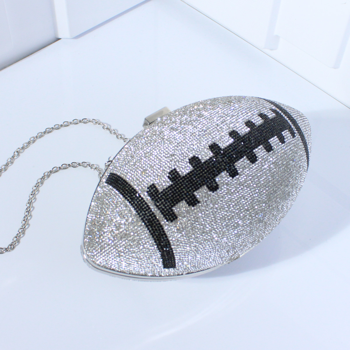 Aangeven Verhelpen Bergkristal Rugby Bergkristal Ovaal Avondtassen display picture 7