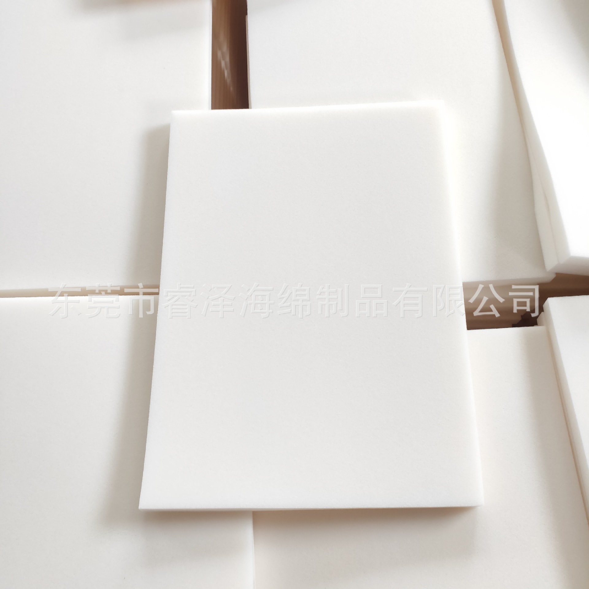 PU白色吸血海绵高密度引流海绵片材缓冲保护聚氨酯海棉片材