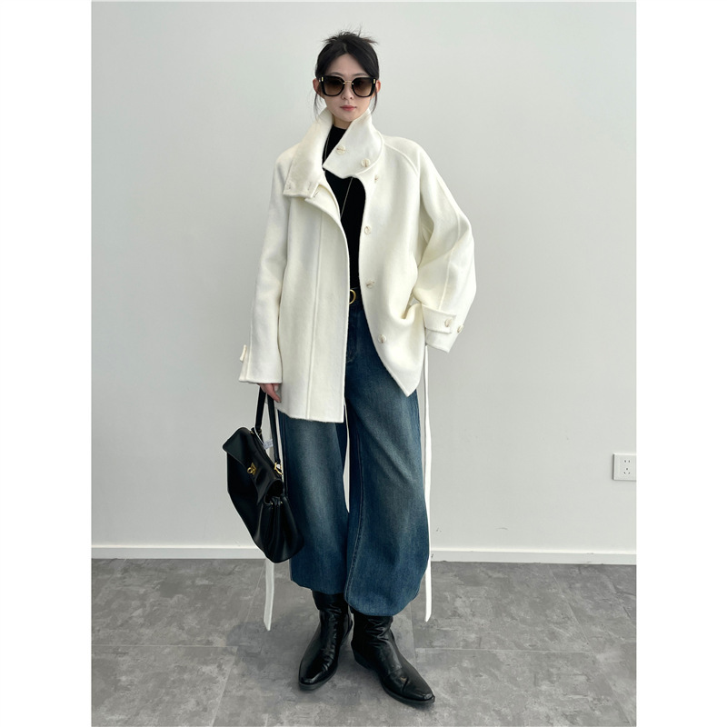 Same Style as in the Mall! 100% Sheep Wool High-End Thick Stand Collar Lace-Up Double-Sided Nylon Coat Thick Jacket for Autumn and Winter Same Style as in the Mall! 100% Sheep Wool High-End Thick Stand Collar Lace-Up Double-Sided Nylon Coat Thick Jacket for Autumn and Winter