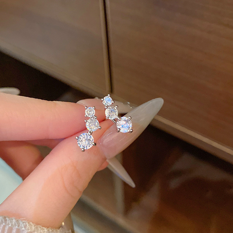 精致镶钻锆石耳钉女个性简约耳饰轻奢高级感气质甜美时尚百搭耳环|undefined