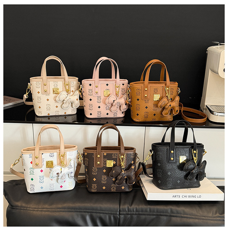 2026 Spring New Fashion Women's Bag Niche High-End Style Bag Women's Single Shoulder Letter Small Square Bag Tote Bag Tb Bag