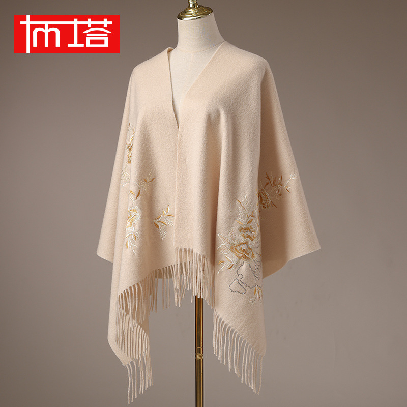 布塔保暖羊毛围巾中国风高档送礼妈妈旗袍披肩空调房女PT24Q149