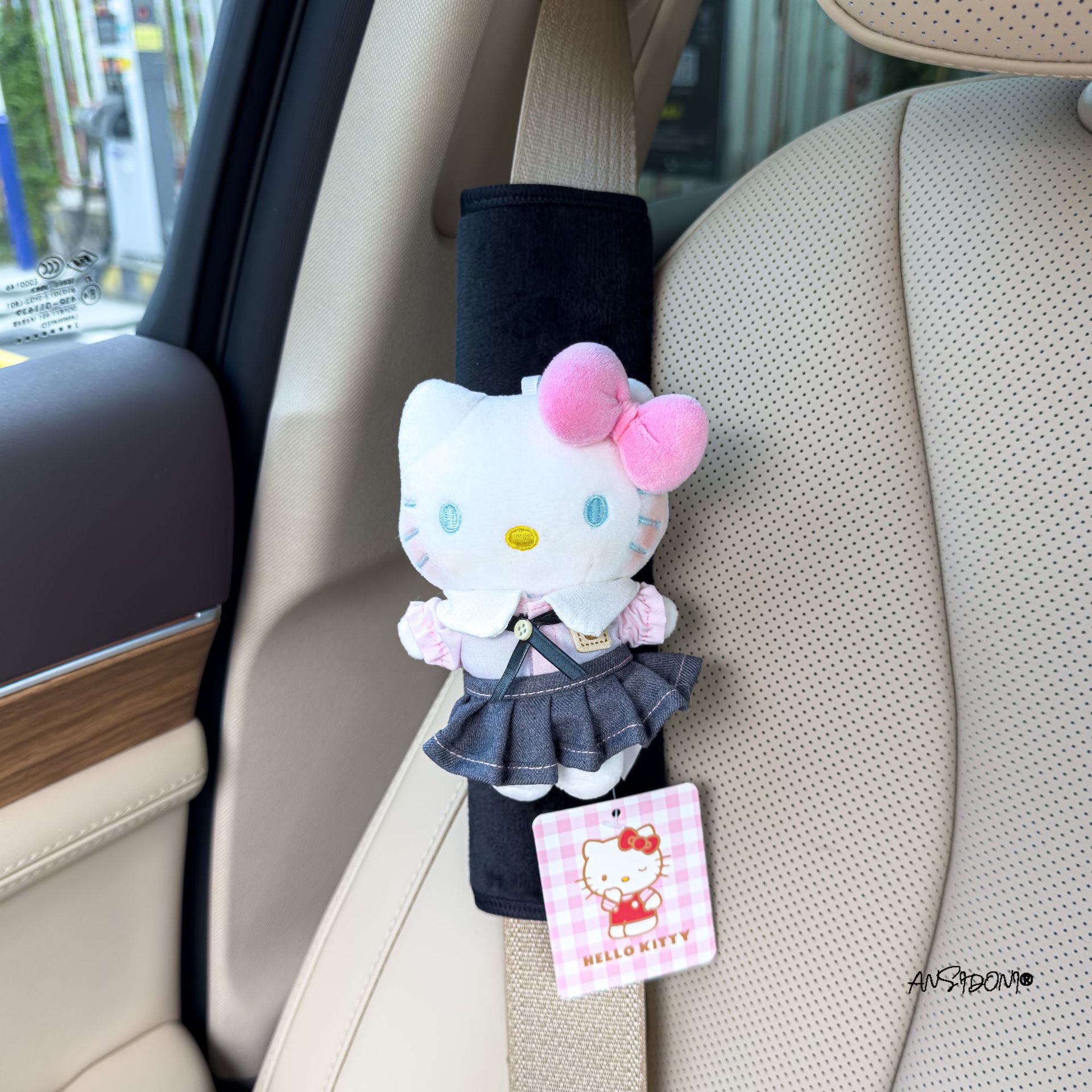 Authentic Hellokitty Car Seat Belt Shoulder Cover Anti-Wear Clothing Protective Cover Creative Decoration Universal for All Seasons