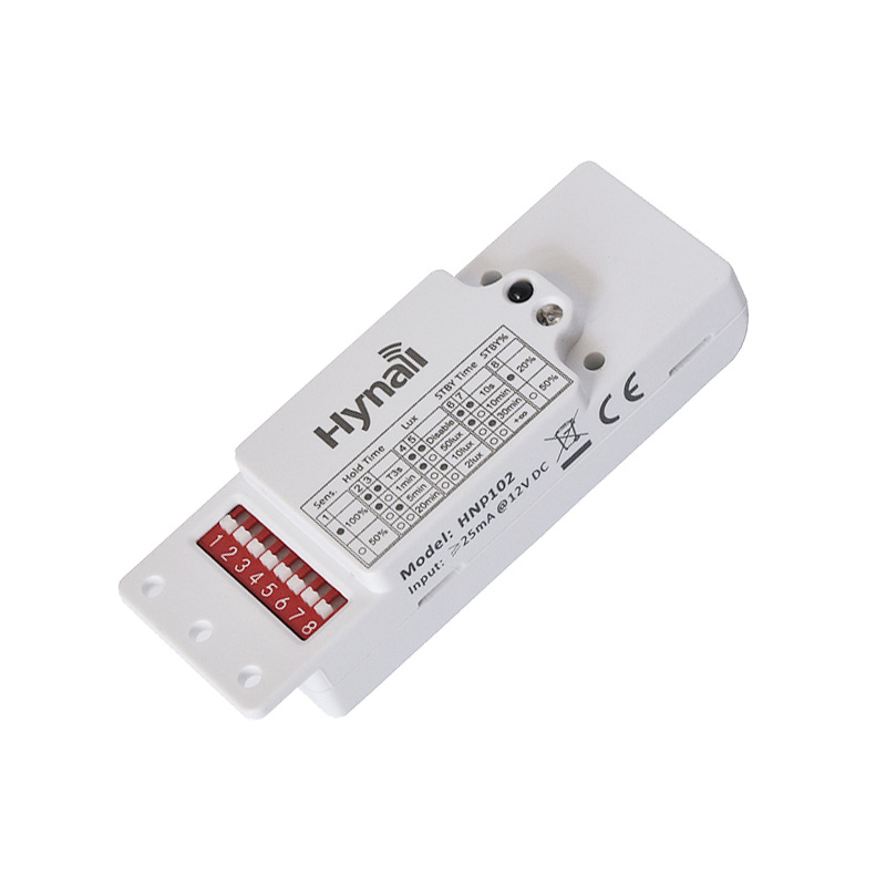 小尺寸 12v dc输入 定时时间可选 真正内置式 调光型光控器