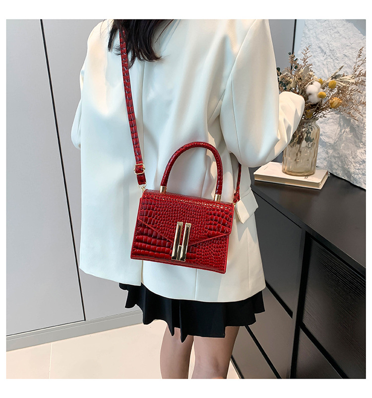 Bellissima, personalizzata, alla moda, borsa a tracolla singola lucida e alla moda da donna, modello 2024, casual e_voghion.com