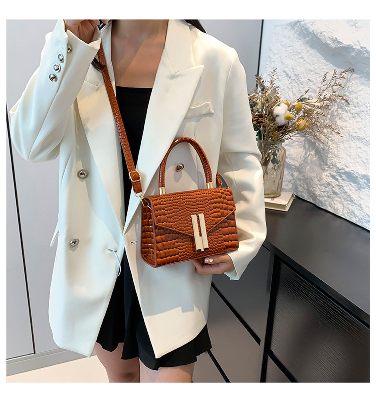 Bellissima, personalizzata, alla moda, borsa a tracolla singola lucida e alla moda da donna, modello 2024, casual e_voghion.com