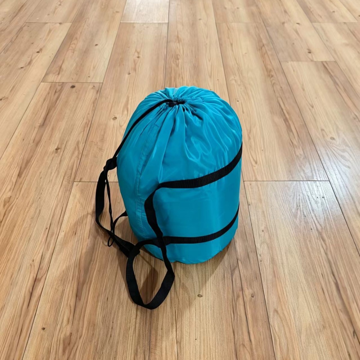 Amazon cross-border double camping sleeping bag, thickened and warm, for fire emergency, outdoor training, adult sleeping bag manufacturer