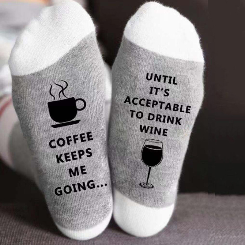 Calcetines de algodón transfronterizos de otoño e invierno para hombres y mujeres copa de vino tinto personalizada calcetines casuales de media pantorrilla ins medias transpirables a juego de colores de moda al por mayor