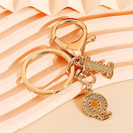 新款26个字母挂件钥匙链汽车钥匙包包钥匙扣钥匙圈厂家直销