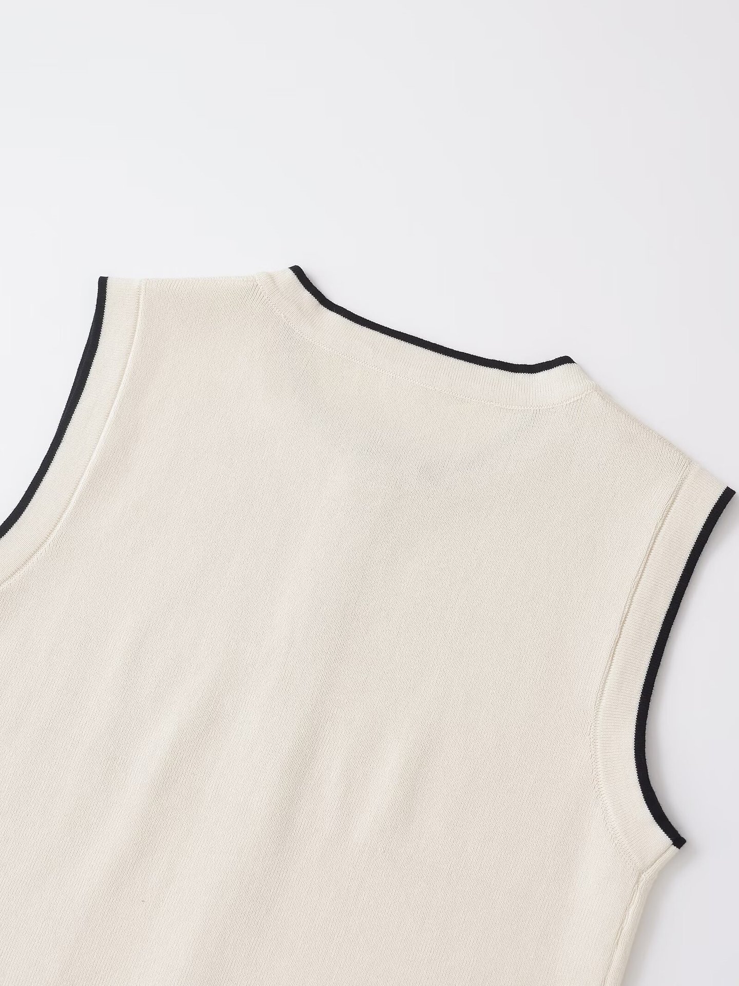 Damenbekleidung 2024 Herbst und Winter neue Street Fashion Kontrastfarbe Rundhalsweste_voghion.com