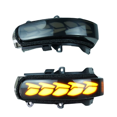 Dönmə işıqları, Toyota Sequential Turn Signal Light