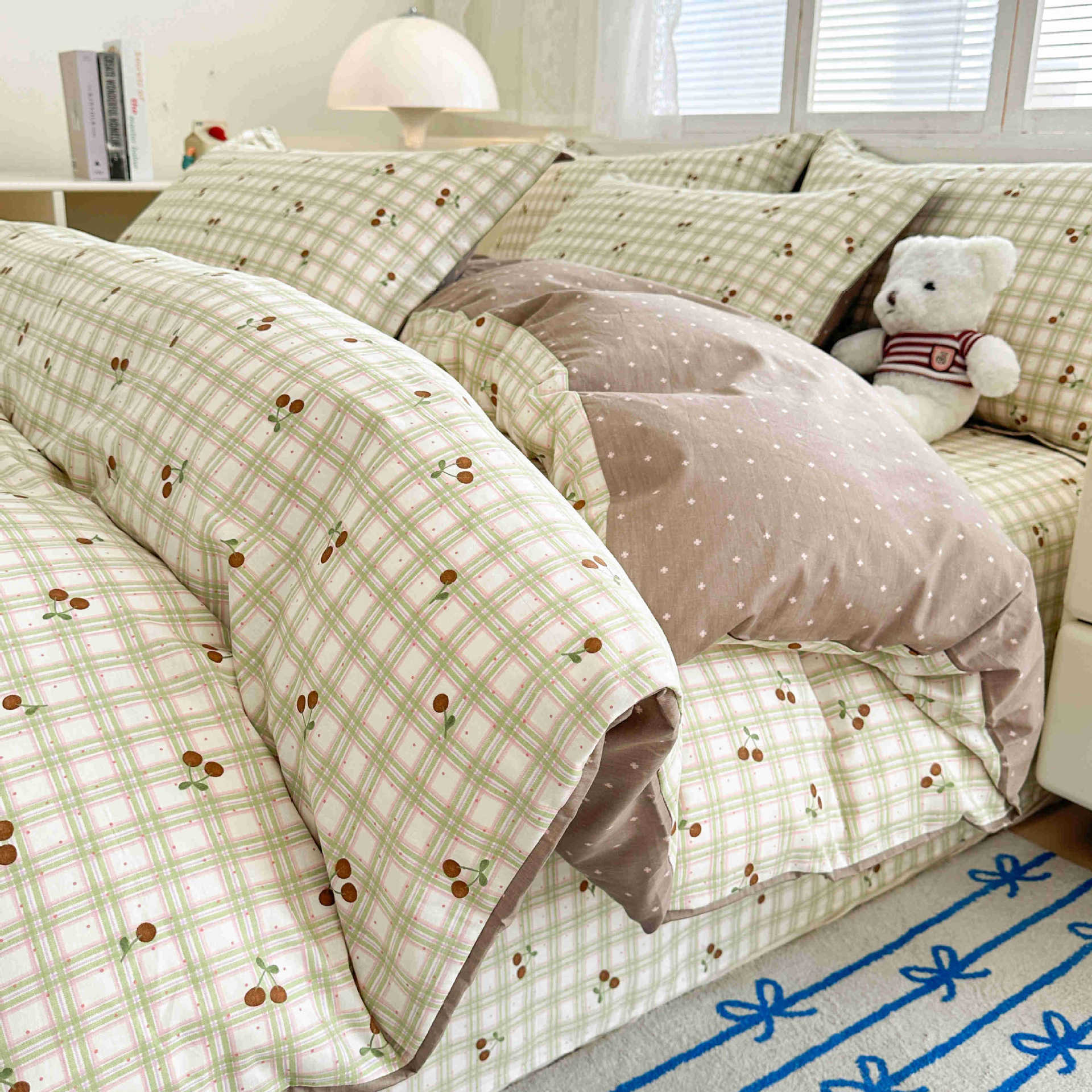 Juego de cuatro piezas de algodón fresco, juego de tres piezas de algodón, funda de edredón gruesa para el hogar, sábana de dormitorio, lijado, cama individual para estudiantes