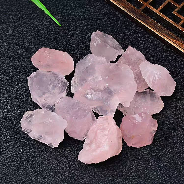 Organic crystal, natural ore, carved sample, training