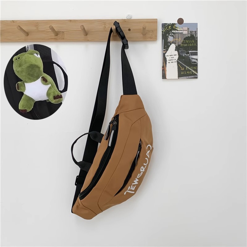 Brown comes with 4 badges + big dinosaurs