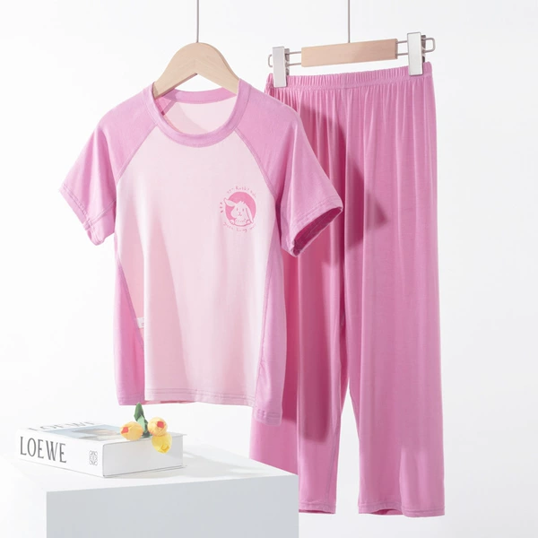 Fuchsia trousers, with short sleeve