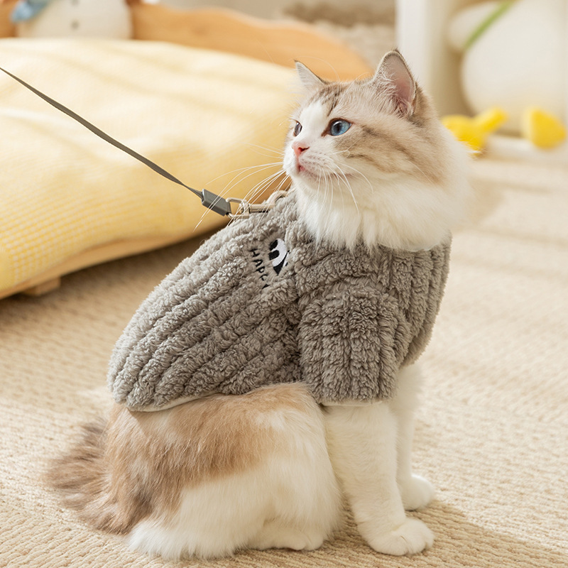 Otoño y invierno gatos adorables de algodón acolchado vestido de peluche gato sin pelo más cálido que osos peluche perros ropa de mascotas