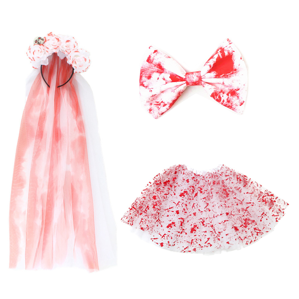 Suministros para disfraces de disfraces de Halloween: calcetines de sangre, guantes de sangre, delantal de sangre, cuchillo de sangre, pancarta de cuerdas, decoración colgante.