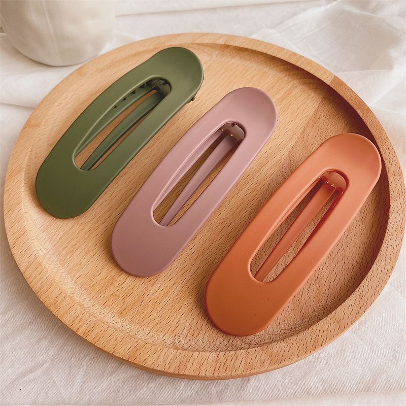12g Weight Hair Clip Hair Accessories Type 1 Piece Quantity Casual, Outdoor, Daily Occasion Plastic Material Solid Color Pattern Women's Gender Simple Style Style Women's Simple Style Solid Color Plastic Hair Clip 4