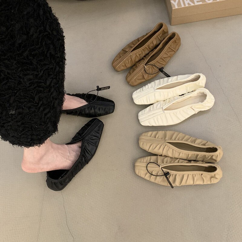 Retro Brown Pleated Grandma Shoes Women's Shoes 2025 Spring and Autumn Forest Fairy Slip-On Soft Sole Doudou Shoes Retro Brown Pleated Grandma Shoes Women's Shoes 2025 Spring and Autumn Forest Fairy Slip-On Soft Sole Doudou Shoes