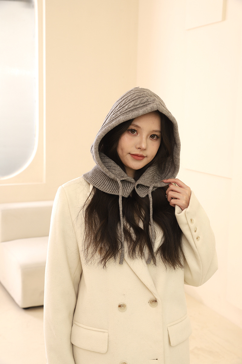 cashmere women's thickened knitted with a collar for both autumn winter warmth and windproof versatility._voghion.com