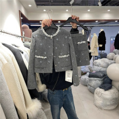 法式高档轻奢羽绒服小香风外套2025冬季新款加厚呢子半身裙套装女