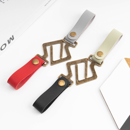 Outdoor camping buckle S-shaped leather outdoor key hook metal buckle outdoor key chain