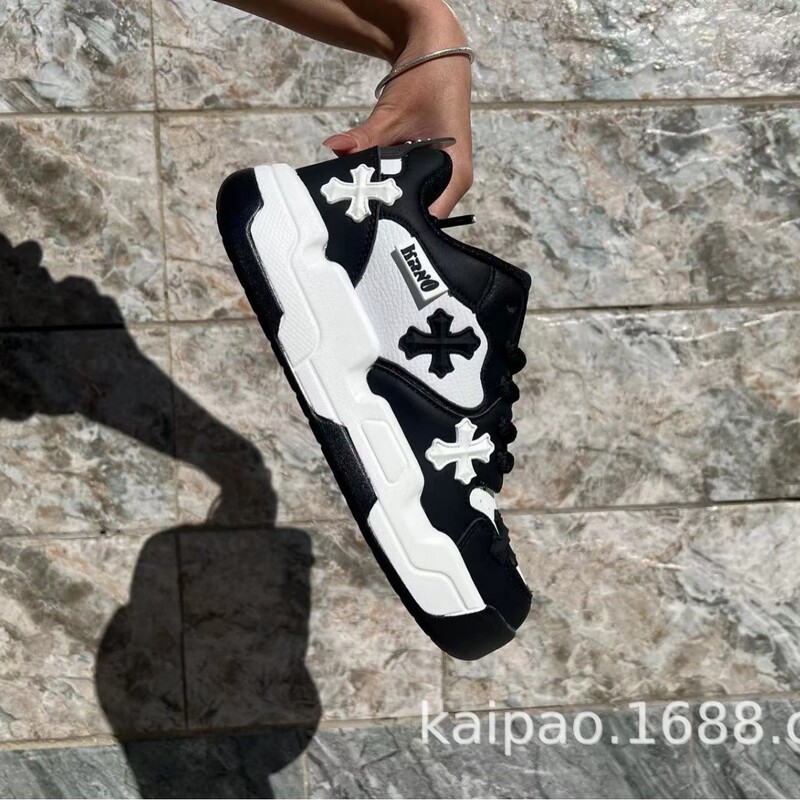 2024 foreign-style Joker sneaker ins Port Style Cross Thick Bottom Skate Shoes Couple American Niche Bread