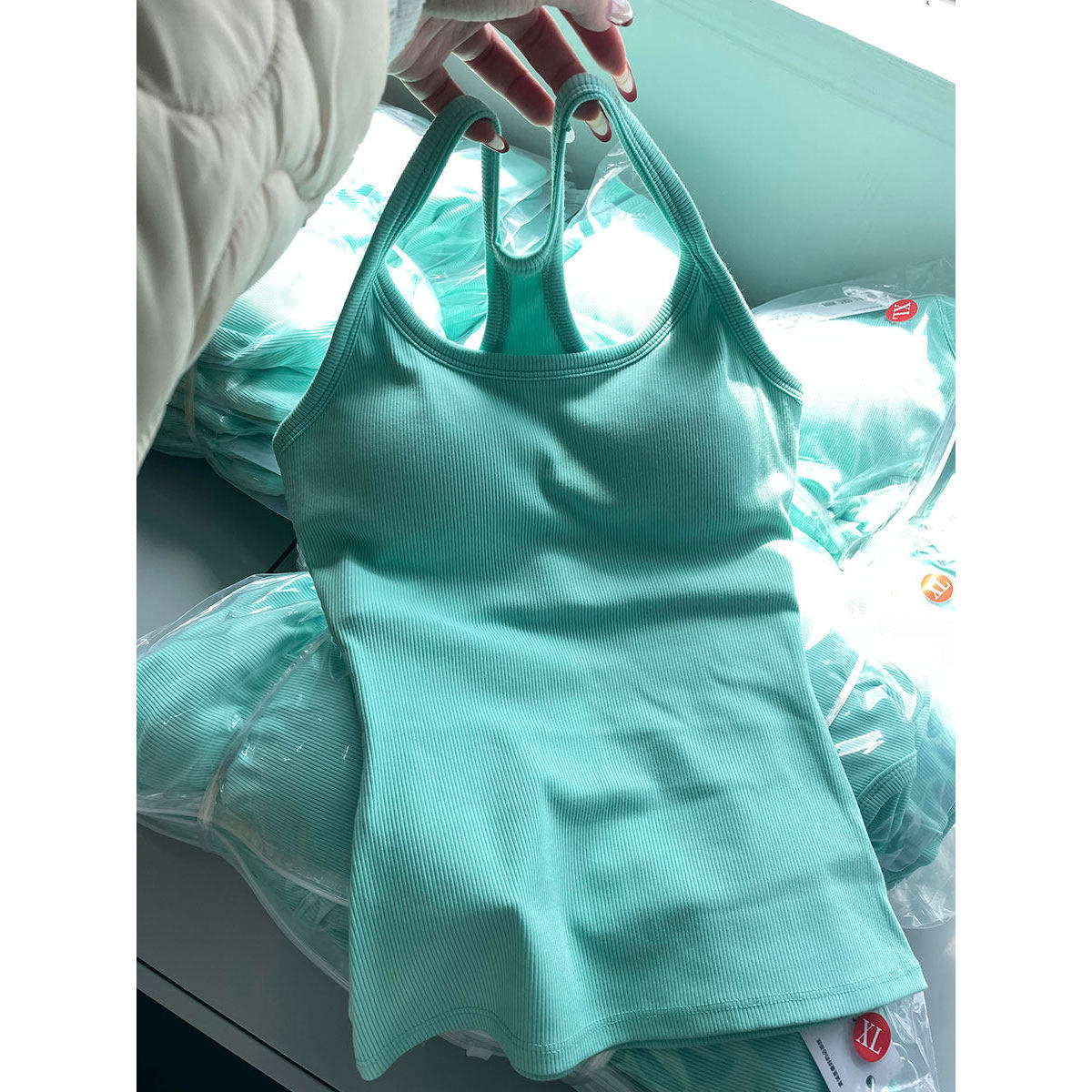 Mint Green U-Neck Ribbed Camisole with Built-In Bra Pads, High-Elastic Base Layer Top for Women, Suitable for Summer Outerwear