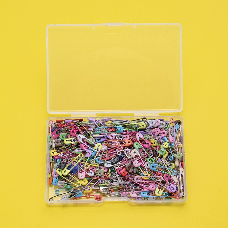 Заводское производство цветных лакированных булавок 19 мм для крепления этикеток на одежде, декоративных брошей и булавок для страховочных застежек.