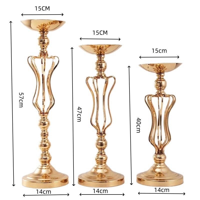 Fabricantes transfronterizos de suministro directo de nuevos candelabos de cintura torcida de flores de escritorio de oro europeo decoración de hierro forjado